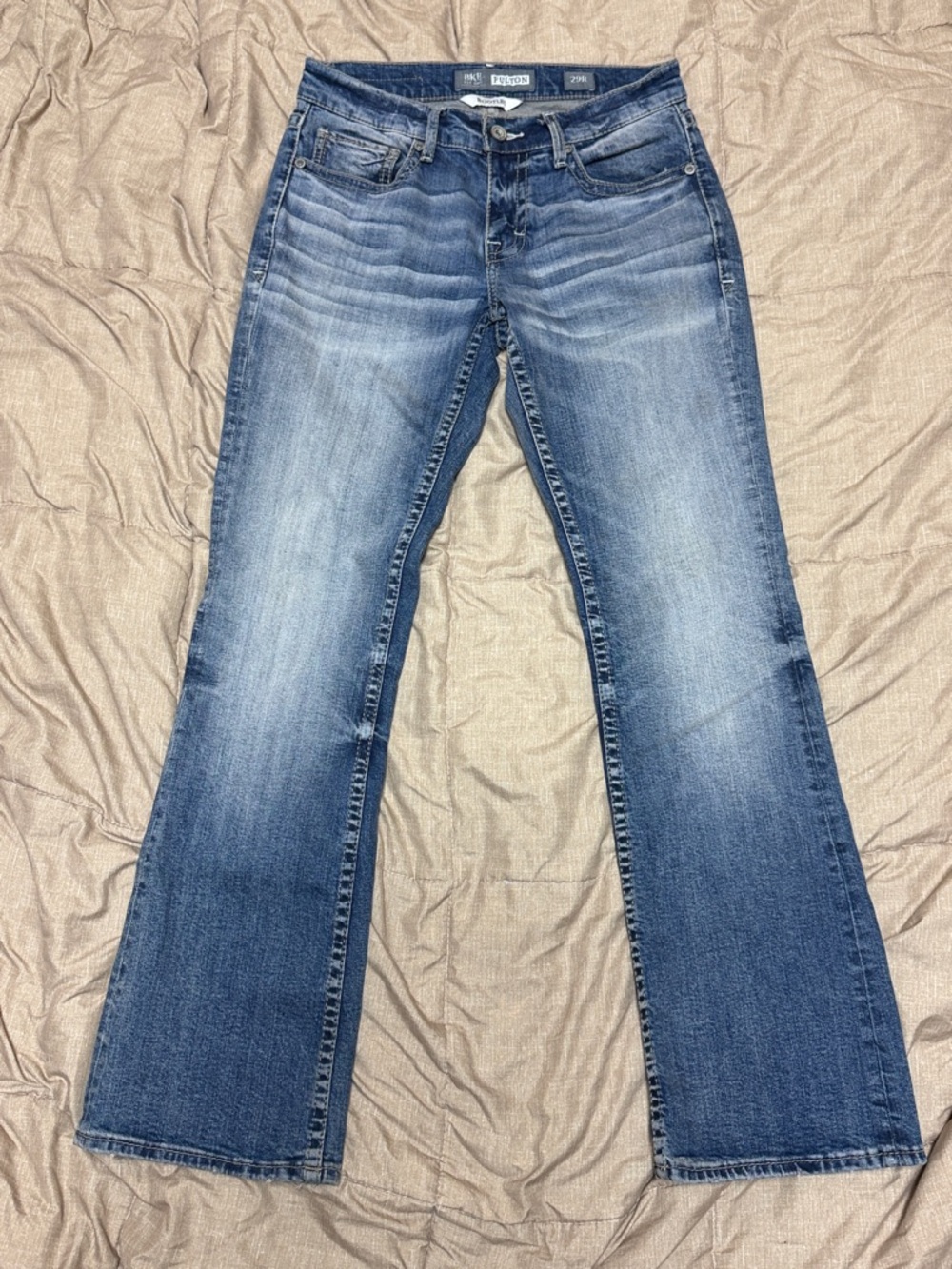 Men’s BKE Fulton Bootleg Jeans - Light/Medium Wash Distressed 29R 29x31